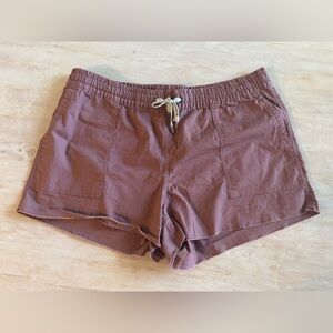 Vuori women’s ripstop shorts XXL EUC